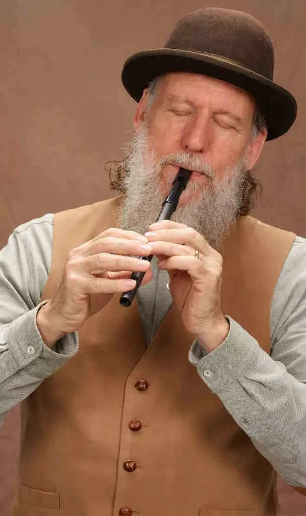 Erik the Flutemaker High D Whistle - Carbon Fibre - Image 2